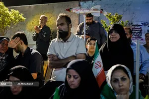 موج نود و دوم حماسه حضور مردم - میدان انقلاب