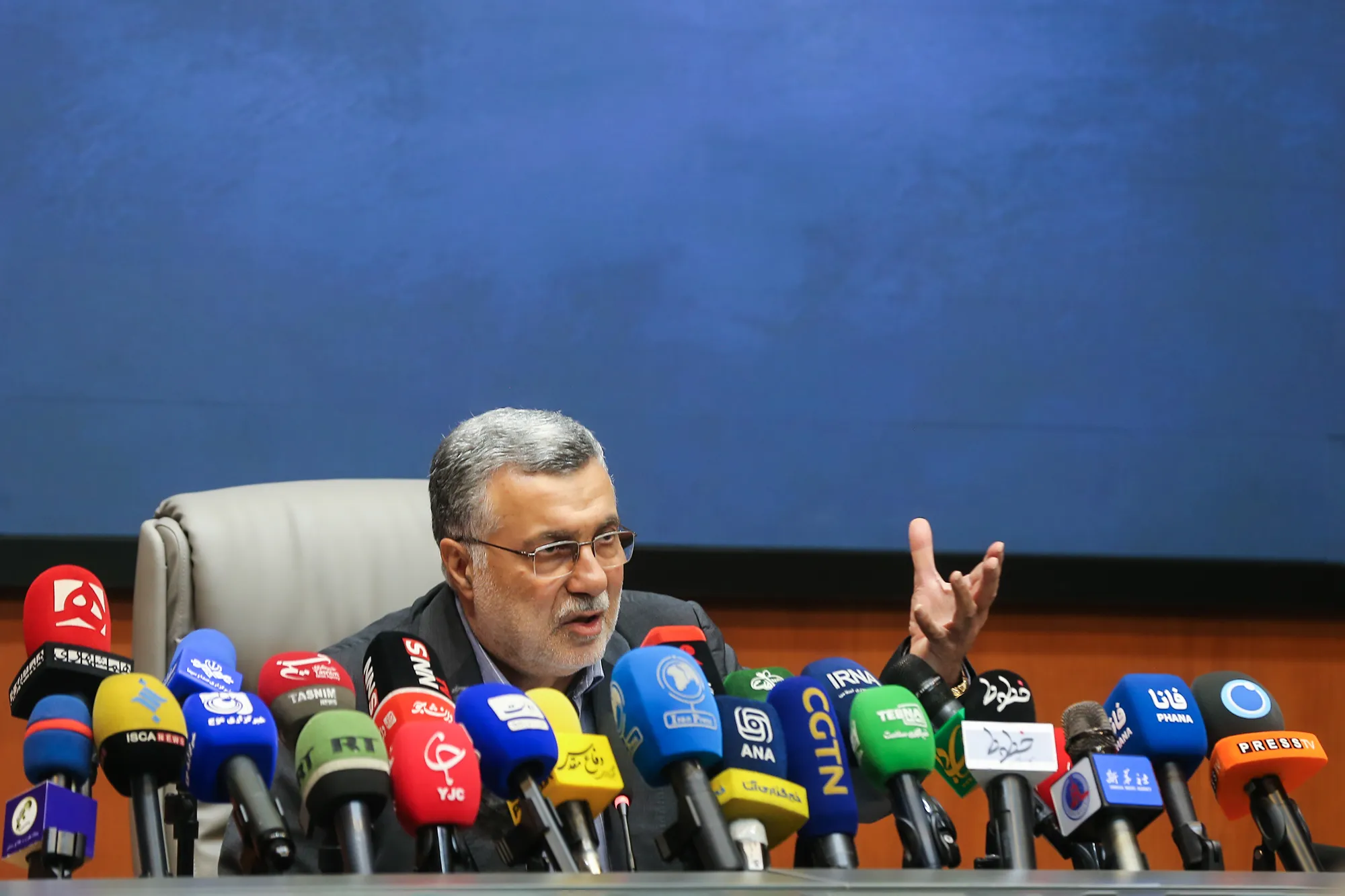 نشست خبری محمدرضا ظفرقندی، وزیر بهداشت، درمان و آموزش پزشکی