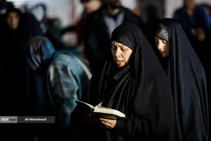 اقامه نماز استغاثه به امام زمان زمان(عج) - میدان ولیعصر (عج)

