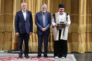 آیین نکوداشت روز فردوسی و ادبیات فارسی همزمان با برنامه &laquo;شاهنامه و هویت ایرانی&raquo;