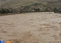 فرماندار خرم‌آباد: سیل راه ارتباطی ۲۳ روستای خرم‌آباد را بست