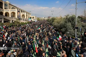 راهپیمایی مردم تهران در محکومیت حملات آمریکایی - صهیونیستی