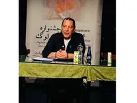 چرا جشنواره‌ای با عنوان «چخوف و مونولوگ»؟ / تئاتر باید وارد ریل اصلی خود شود