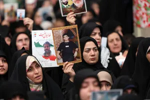 دیدار اقشار مردم با رهبر انقلاب به مناسبت چهل&zwnj;وهفتمین سالگرد پیروزی انقلاب اسلامی