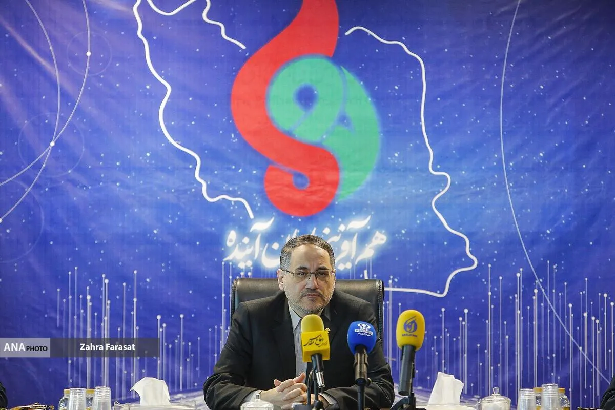 نگاهداری: باید توجه ویژه به قدرت نرم جمهوری اسلامی داشته باشیم/ مشارکت ۳ هزار نخبه در تهیه پیش‌نویس ایران آینده
