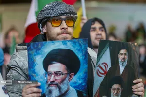 اجتماع مردمی در حمایت از رزمندگان اسلام_میدان انقلاب
