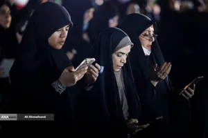 اقامه نماز استغاثه به امام زمان زمان(عج) - میدان ولیعصر (عج)
