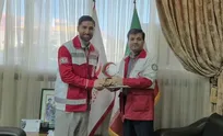 جهانبخش به جمع داوطلبان هلال احمر پیوست