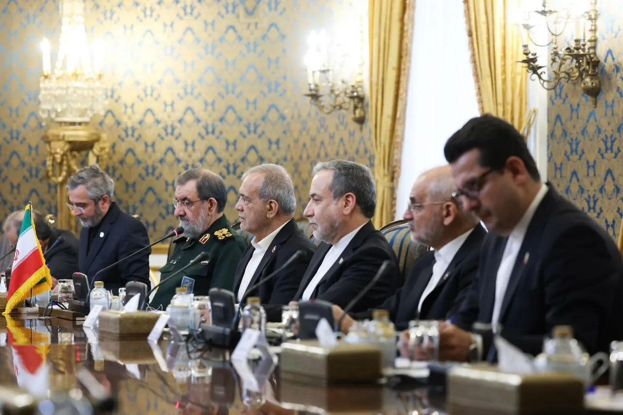 مسعود پزشکیان
سرلشکر محسن رضایی
پیمان مکه
عاصم منیر