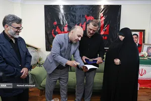 دیدار با خانواده نخبه شهید علی حیدرزاده