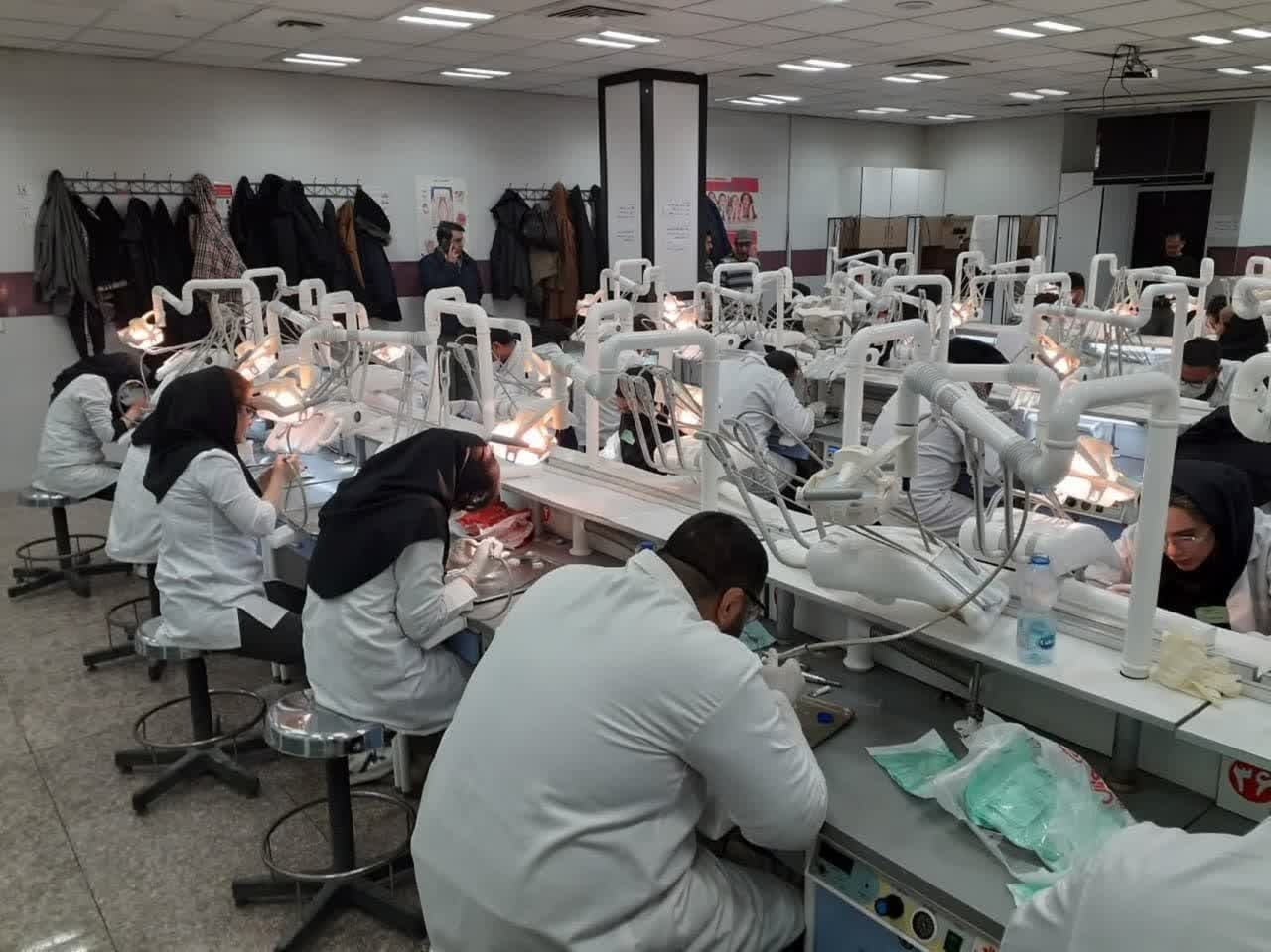 آزمون صلاحیت دندانپزشکی