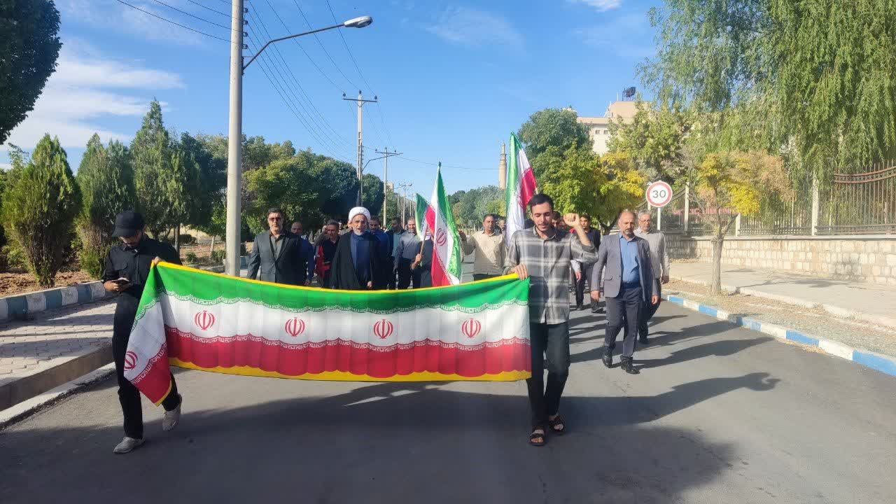 فرهنگ ایثار و شهادت چراغ راه جامعه دانشگاهی است 