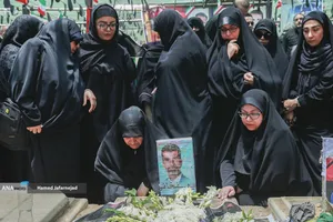 تشییع و تدفین پیکر مطهر بسیجی شهید حسین یوسفخانی