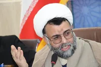 نقطه ثقل مبانی تربیتی اندیشه‌های امام(ره) بر گرایش و قلب است