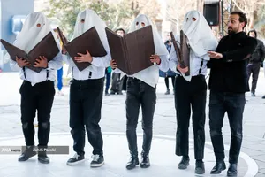 اولین روز اجراهای خیابانی جشنواره تئاتر فجر
