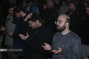 اقامه نماز استغاثه به امام زمان زمان(عج) - چهارراه نبرد خیابان پیروزی