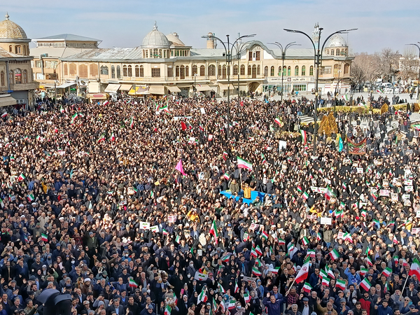 فیلم و عکس| راهپیمایی سراسری در ایران اسلامی؛ مردم با حضور حماسی اقدامات اغتشاشگران مسلح را محکوم کردند