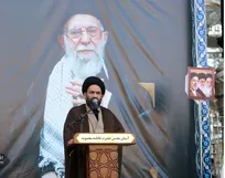 اهتزاز پرچم یعنی بالا بردن آرمان‌ها و اندیشه‌های شیعه راستین