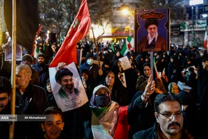 اجتماع مردمی در خونخواهی امام شهید امت - میدان امامت
