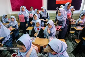 آغاز سال تحصیلی جدید با حضور فرمانده انتظامی تهران بزرگ