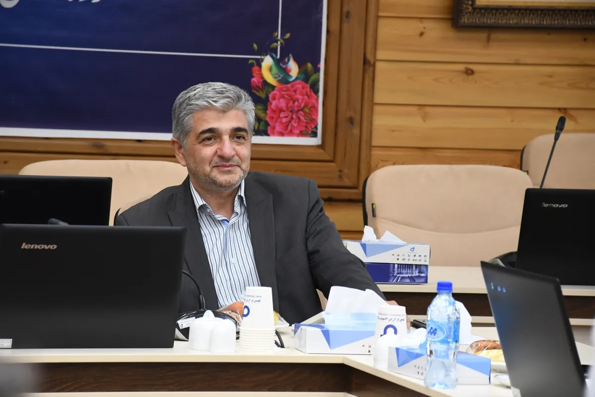 نقیلو: صنایع نیازمند به‌روزرسانی هستند؛ دانشگاه آزاد آماده کمک به صنعت
