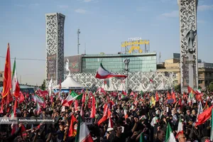 تشییع پیکر مطهر آقای شهید ایران و خانواده ایشان