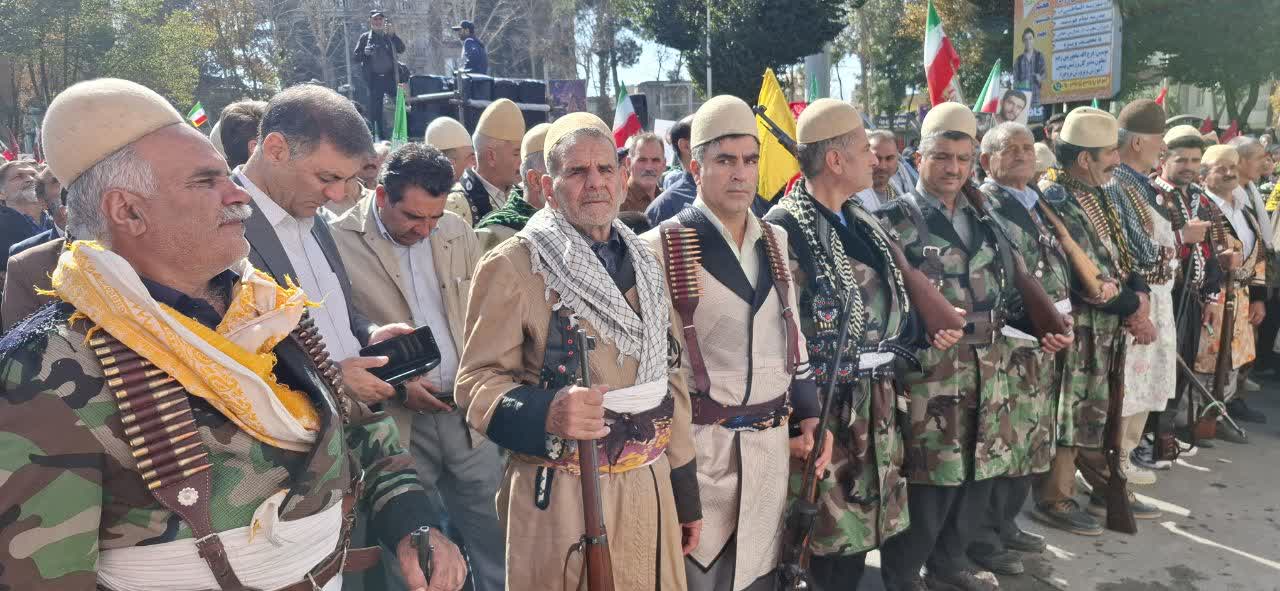 دانشگاهیان دانشگاه آزاد اسلامی بروجرد پیشگام رزمایش مردمی «جان فدایان ایران» دانشگاهیان دانشگاه آزاد اسلامی بروجرد پیشگام رزمایش مردمی «جان فدایان ایران»