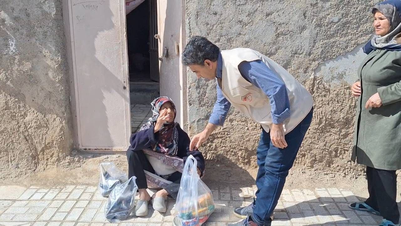 فعالیتهای جهادی به یاد ۱۶۸ شهید مدرسه «شجره طیبه» / احداث ۲۵۱ سرویس بهداشتی و آبرسانیو توزیع نان به روستاهای شرق کشور فعالیتهای جهادی به یاد ۱۶۸ شهید مدرسه «شجره طیبه» / احداث ۲۵۱ سرویس بهداشتی و آبرسانیو توزیع نان به روستاهای شرق کشور