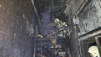 آتش‌سوزی انبار مواد شوینده در خیابان کارگر جنوبی بدون تلفات جانی مهار شد