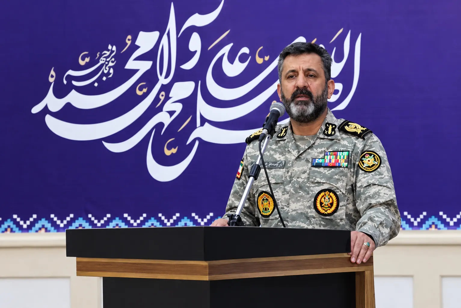 امیر سرتیپ محمدرضا علیان‌نژاد
معاون تربیت و آموزش ارتش