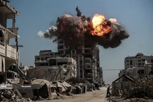 حملات هوایی گسترده به غزه