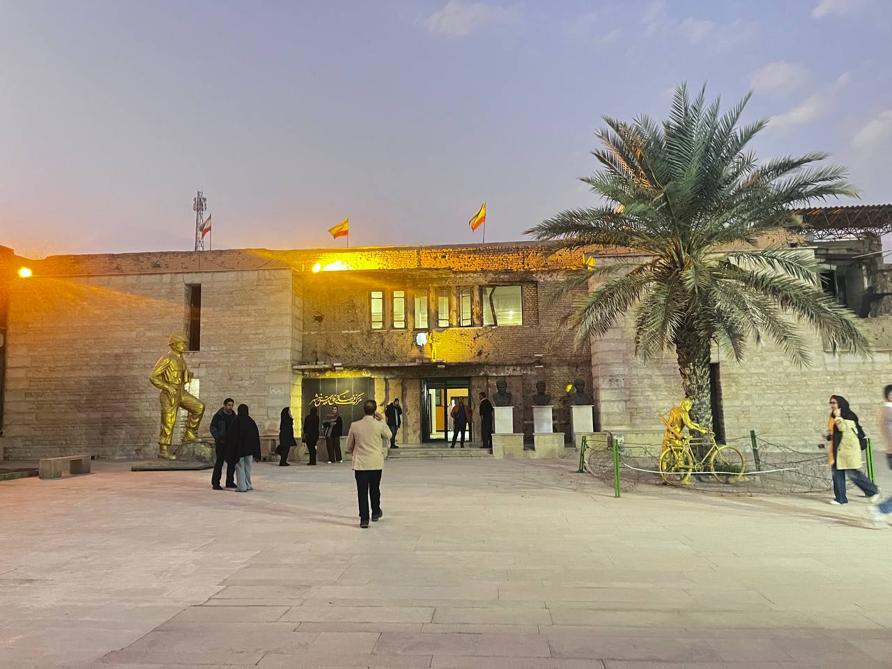 موزه دفاع مقدس خرمشهر؛ روایت مقاومت در بنایی که خود شاهد جنگ بوده است/روایت مقاومت؛ از مسجد تا نوجوان سیزده‌ساله