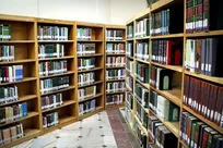 ۷-مدرسه-کم‌برخوردار-صاحب-کتابخانه-مهر-رضوی-شدند