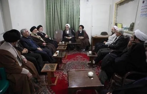 عارف
حوزه علمیه قم