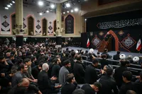 مراسم عزاداری شب هفتم محرم در حسینیه امام خمینی(ره) برگزار شد