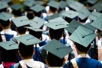 چالش‌های سه‌گانه دانشگاه‌های جهانی: بحران اعتماد، کمبود بودجه و اختلال هوش مصنوعی