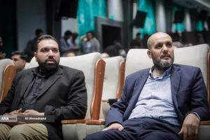 فرشاد عالی، مسئول ارتباطات و روابط عمومی سازمان بسیج مستضعفین و امیرمحمد نیک آمال مدیرعامل خبرگزاری بسیج در مراسم رویداد &laquo;جام رسانه&zwnj;ای امید&raquo;