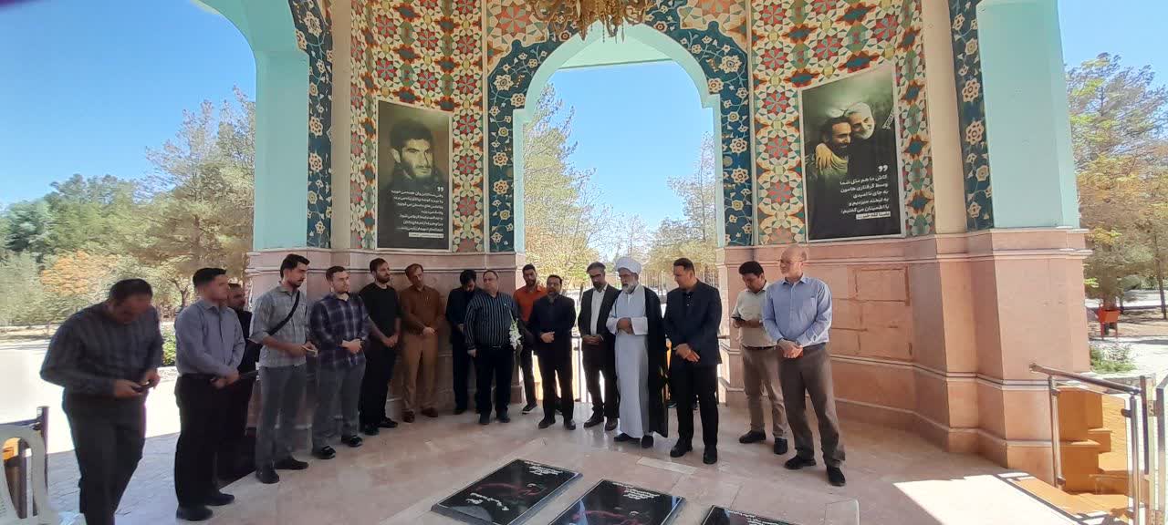 وظیفه پیشگامان عرصه علم و فرهنگ در زمان کنونی بسیار حساس است