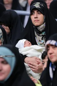 دیدار هزاران نفر از زنان و دختران با رهبر معظم انقلاب