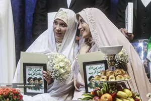 همزمان با سالگرد ازدواج حضرت علی (ع) و حضرت فاطمه(س) مراسم جشن ازدواج500 زوج&zwnj; جان&zwnj;فدا عصر دوشنبه 28 اردیبهشت به&zwnj;صورت همزمان در میادین اصلی شهر تهران برپا شد. از این تعداد، آیین ازدواج 6 زوج در تجمع مردمی حمایت از رهبر معظم انقلاب و نیروهای مسلح در خیابان پیروزی چهارراه نبرد