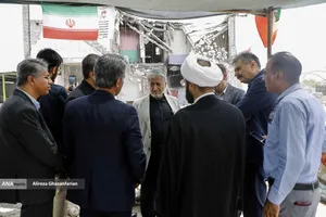 حضور دکتر رنجبر در مدرسه شجره طیبه میناب و مزار شهدای مظلوم دانش&zwnj;آموز