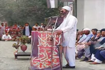 روایت یک سفر ماندگار؛ مروری بر کتاب «داستان سیستان؛ ۱۰ روز با رهبر»