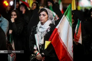 اجتماع مردمی در حمایت از رزمندگان اسلام