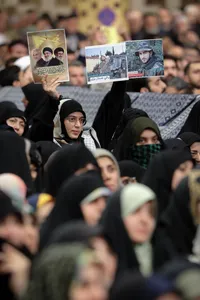 دیدار خانواده شهدای اقتدار با رهبر انقلاب در روز میلاد امیرالمومنین علیه&zwnj;السلام