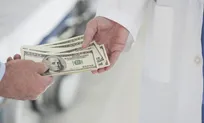 عدم گزارش تخلفات زیرمیزی از سوی مردم برخورد را سخت‌تر کرده است