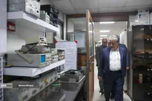 بازدید رنجبر از شرکت&zwnj;های دانش بنیان دانشگاه آزاد اسلامی استان اصفهان