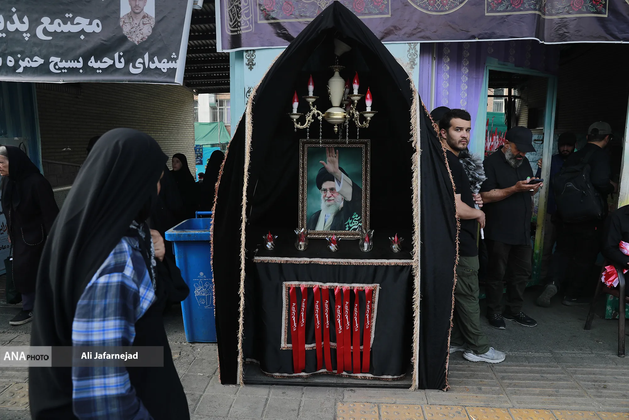 تشییع پیکر مطهر آقای شهید ایران و خانواده ایشان