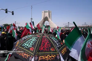 تشییع پیکر مطهر آقای شهید ایران و خانواده ایشان