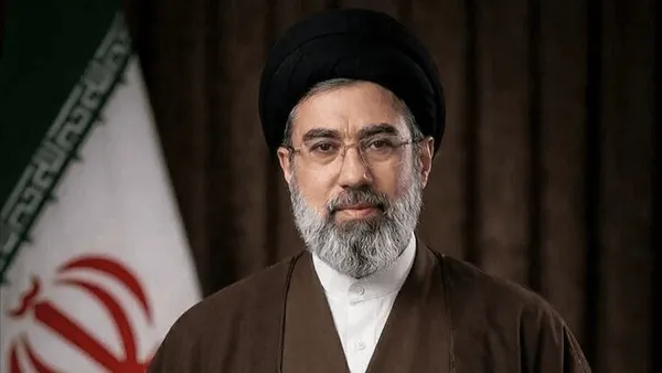 رهبر انقلاب