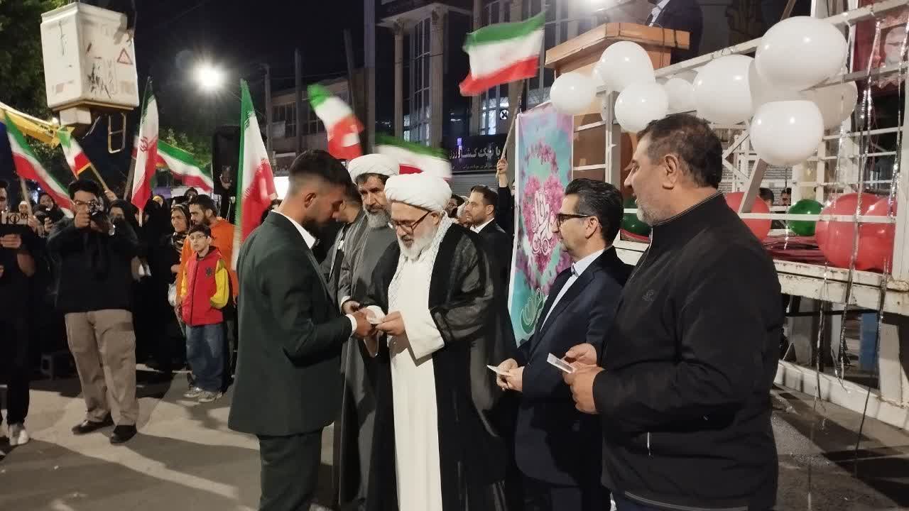 جشن ازدواج زوج‌های جانفدا در تجمعات شبانه مردم میاندوآب